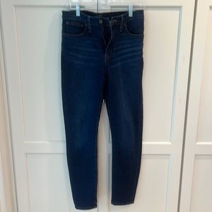 Woman’s J crew high rise skinny jeans